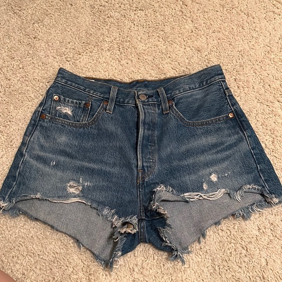 Levis High Waist Jean Short - Picture 1 of 4